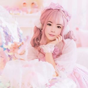 Meet your Posher, Vivienne